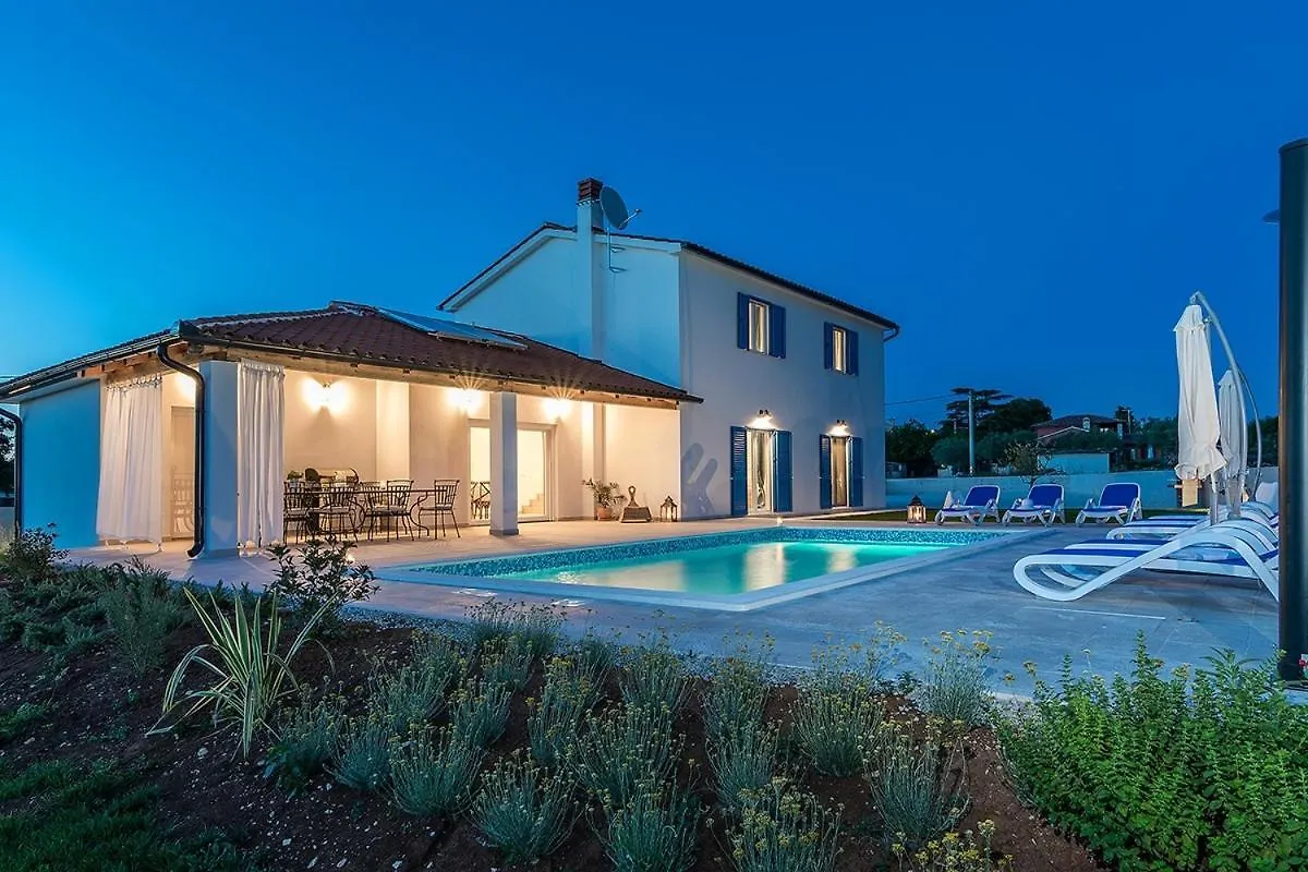Casa de Férias House Goran 2095 Vila Juršići